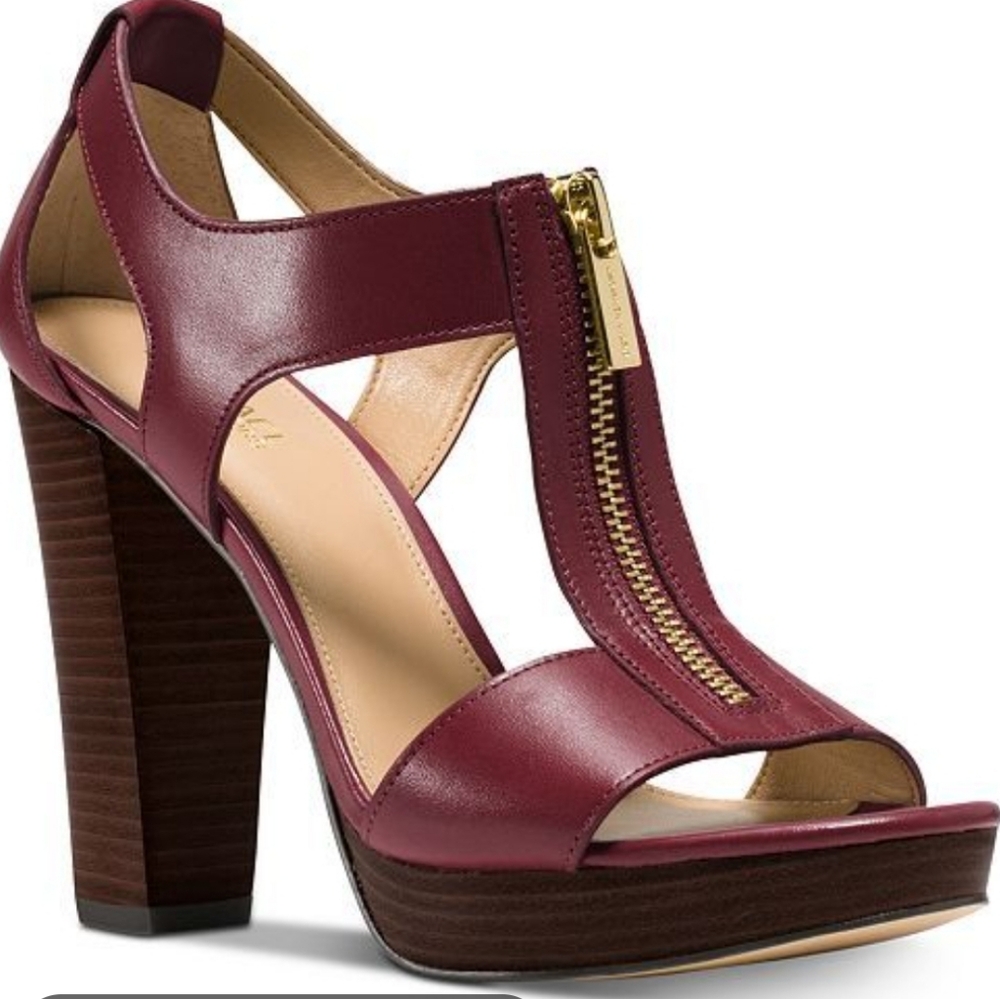 Michael Kors NWOB Berkley T-Strap Platform Dress Sandals.  Wine/burgundy 